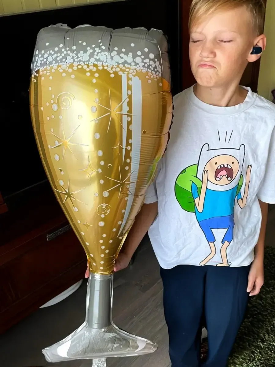 Воздушный шар фигура Бокал шампанского