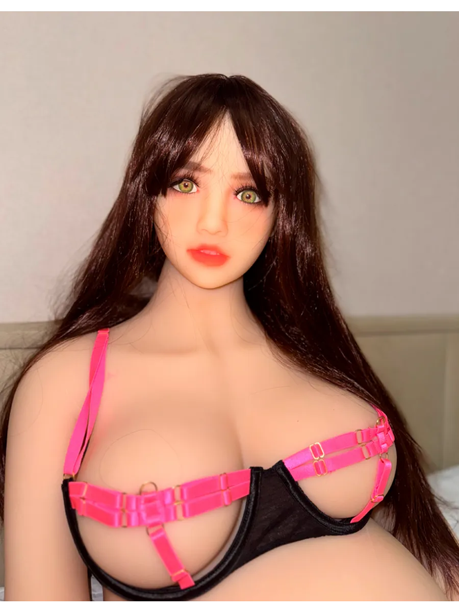 Силиконды бюстгальтер порно