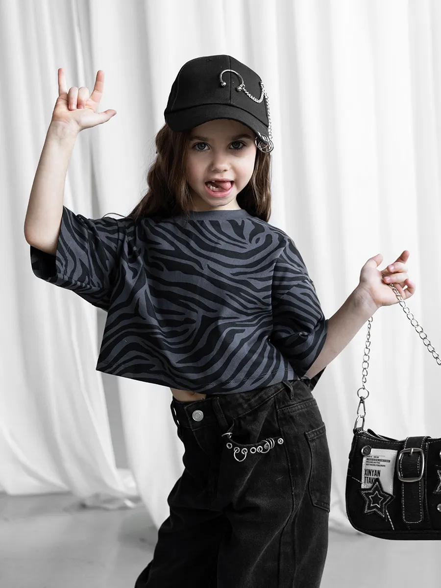 Фуфайка (футболка), Zebra Obsidian 19-3902