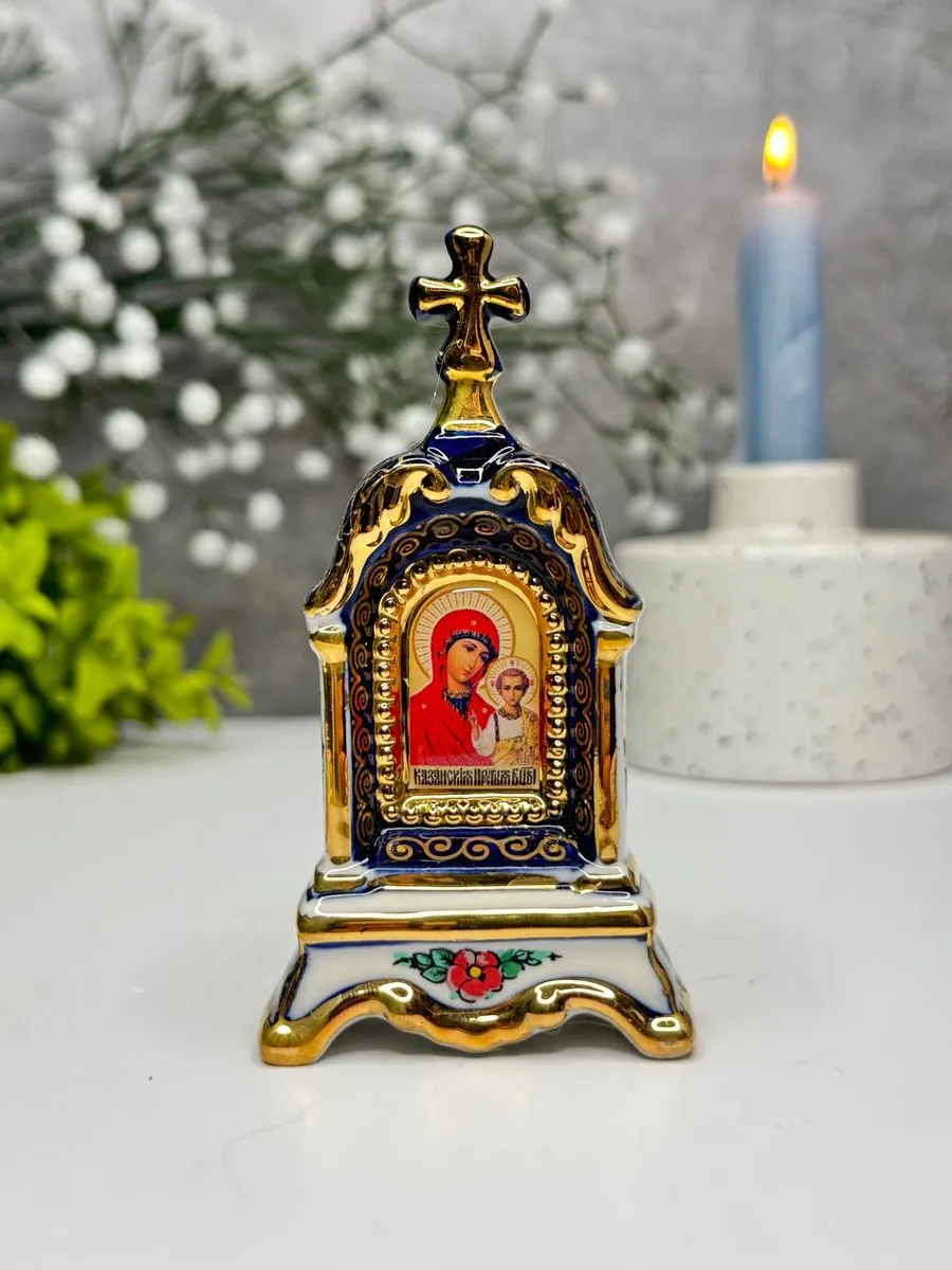 Настольный Киот "Гжель" с иконой "Казанская Божья Матерь"